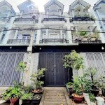 Kẹt tiền bán nhà 1 trệt 2 lầu ngay trường cđ điện lực, phường thạnh lộc, q12. dt: 4m x 13m. nhà mới