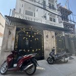 Chính chủ gửi bán gấp - để lại full nội thất