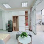 Căn hộ ban công thoáng thang máy tách bếp full nt q. bình thạnh giáp q1