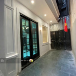Bán nhà quan hoa, cầu giấy, nhà đẹp ở luôn, gần ô tô. giá nhỉnh 10 tỷ