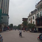 Bán đất âu cơ 64m2 mặt tiền 4m, 13.8 tỷ ô tô đỗ cửa ngày đêm an ninh tuyệt đối, gần trường chợ