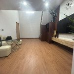 Nhà trong khu biệt thự pháp nguyễn thượng hiền. nhà mới sửa đẹp, full nội thất. lh: 0974433383