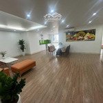 Chính chủ bán căn 3 ngủ dt: 104m2 hồ gươm plaza hà đông giá 4.35 tỷ nhà full đồ, ban công hướng mát
