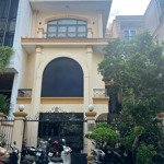 Cho thuê biệt thự khu compound nguyễn trọng tuyển, phường 8, phú nhuận