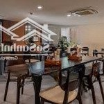 Cho thuê nhà mặt phố trung hòa, 150m2 x 5 tầng, mt: 6m, có thang máy, nhà đẹp, thông sàn
