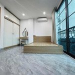 Toà chdv tô vĩnh diện, 5m ra ô tô, 20m ra phố, góc 2 thoáng, thang máy, 20p kk, dt 100tr/thg, 90m