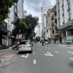 Tòa nhà mt lý tự trọng, q1. dt 4x20m, hầm 8 tầng st