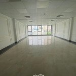 Cho thuê tòa nhà mạc thái tông. dt: 110m2 x 8 tầng + 1 hầm. mt: 8m. thông sàn. thang máy, pccc, mới