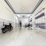 Cho thuê nhà 1 trệt 1 lầu ngang rộng 5m mặt tiền đường trần hoàng na giá dưới 20 triệu