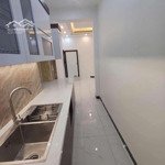 Gấp, bán tt thành công, ba đình, 70m2, kinh doanh, oto đỗ cửa, chỉ 5.2 tỷ