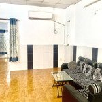 Bán nhà hxh 172 an dương vương, ô tô ngủ trong nhà, 2 tầng 3pn, nhỉnh 4 tỷ, lh xem ngay mới kịp