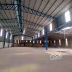 Cho thuê xưởng dt 5200m2 ql 13 lái thiêu bình dương