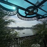 Tôi cần bán nhà mặt hồ hoàng cầu, đống đa 55m 6 tầng thang máy hướng đn giá cực rẻ chỉ 30 tỷ