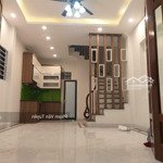 Nhà 5 tầng ô tô đỗ cổng,gần trường, gần chợ,bãi xe trước nhà,chỉ 4.5 tỷ,lh 0865137078