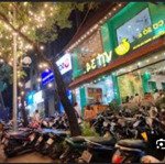 Tôi là môi giới, bán biệt thự cho chú ruột tại tt hà đông. vùng lõi, kinh doanh, diện tích to