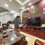Bán gấp căn nhà cực đẹp phú đô, 34m2 x 5 tầng mặt tiền 4,5m lô góc ngõ thông thoáng sạch đẹp
