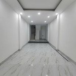 Chính chủ bán nhà đường khuất duy tiến thanh xuân phân lô -ngõ thông 35m5 tầng 7.6 tỷ 0982685739