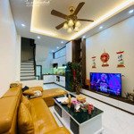 Gấp phố pháo đài láng, 2 mặt thoáng, mặt ngõ thông kinh doanh, cách ô tô 68m, gần phố, dt 36m2* 5t