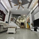 Nhà đẹp, rẻ trường trinh - 170 triệu/m2- lô góc - dân xây - 5 tầng - 6 ngủ.