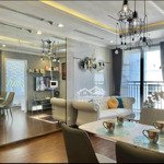 Bán căn 02pn tòa park8 times city , 80m, tầng trung giá chỉ 6.95 tỷ. lh 0977088770