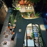 Căn nhà đầy đủ tiện nghi thiết kế 
để ở đầy tâm huyết hẻm thông lh 0915178859