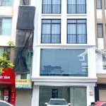 Cho thuê nhà mới trung yên - cầu giấy dt 90m2 - mặt tiền: 5,5m, 8 tầng, thông sàn, có thang máy