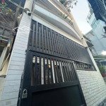 Cô 5 định cư cần bán nhà quận 1 nguyễn văn nguyễn giá 4tỉ250 71,4 (4,2*17m). pháp lí rõ ràng .