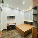 Bán căn nhà mặt phố kim đồng, dt 56m x5tầng, kinh doanh, giá 26,8 tỷ,lh 0983873848