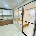 Căn hộ 1 phòng ngủ, tách bếp, ánh sáng tự nhiên, full nội thất