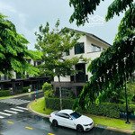 Bt song lập ngay góc, thiết kế như đơn lập chỉ duy nhất 2 căn trong aquaria waterpoint nam long