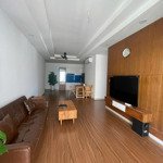 Cho thuê căn 3 phòng 108m2 cc vũng tàu melody. giá 10 triệu / tháng . lh e yến 0792366350