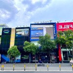 Bán nhà mặt tiền đường cao thắng, phường 12, quận 10. dt: 8x17.5m. giảm từ 80 về 72 tỷ chốt