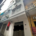 Nhà 5 tầng, ngõ trải nhựa ô tô đỗ. ngay sát ngã tư khuất duy tiến. kinh doanh tốt. giá đầu tư