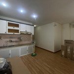 Bán căn hộ seaview chí linh dt 100,5m2 căn 2 phòng ngủ , view biển đẹp mát quanh năm giá 2,2 tỷ