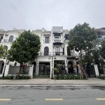 Chính chủ cần bán biệt thự song lập view vườn hoa đảo ngọc trai