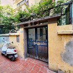 Bán gấp mảnh đất đội cấn, ba đình, ô tô nhỏ đỗ cửa, dt 150m, mt 7m, giá tốt nhất khu vực