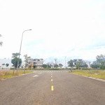 Bán lô đất đẹp , giá cực tốt , ngay khu dân cư , ko gần mồ mả . lh : 0905211133