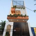 Nhà đường 7m5 - khu b phương trang, gần biển