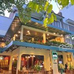 Cho thuê nhà mặt phố võ thị sáu, lô góc: 70m2 x 3 tầng, mt: 5m x 15m, vị trí siêu đẹp