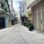 Nhà bán hẻm 1/ xe hơi đậu gần nhà đường 3 tháng 2, p11. dt 3.53mx12m. nhà đúc 3 tầng bt. giá 6.9 tỷ