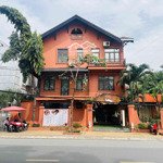 Mt nguyễn văn hưởng, thảo điền, quận 2. dt 8.5x30, 310m2. ctxd hầm 5 tầng. giá 85 tỷ. 0909198123