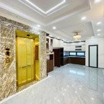 Cho thuê nhà riêng 4pn, 40m2 x 7 tầng, có thang máy, giá tốt 22 triệu/th tại phố giang văn minh