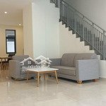 Cắt lỗ cực sâu căn shop 105m2, áp góc, đối diện 10 toà chung cư vip, giá chỉ hơn 100tr/m2, vin 3