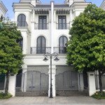 Rẻ hơn thị trường 1,5 tỷ! bt song lập sao biển 9 đông nam, view công viên giá 26ty vinhomes gia lâm