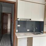 Bán nhà phố chùa láng đống đa 55m2, 4 tầng mặt tiền 4m giá 18.5 tỷ.