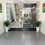 Bán nhà hxh nguyễn tri phương p.9 q.5,dt: 4.1x14m lững 3 lầu st thang máy giá: 13 tỷ