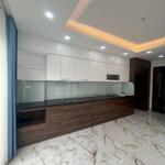 Bán nhà gần ngã tư sở, q. thanh xuân, 9.95 tỷ, 6 tầng thang máy, sát ô tô tránh