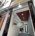 Bán gấp nhà phố tản đà vài bước ra chợ , 10m ra đường ô tô . ngõ thông