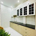 đổi nhà mới bán hxh bà hom, 4 x 18 / 4 tỷ 1, 3 tầng 3pn 3wc, sân thượng,gần chợ phú lâm, vài căn ra mặt tiền