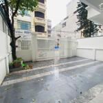 Cho thuê nhà mới mặt phố nguyễn thị định 3 tầng 125m2 có sân để ô tô, gần ngã tư kinh doanh gì cũng tốt